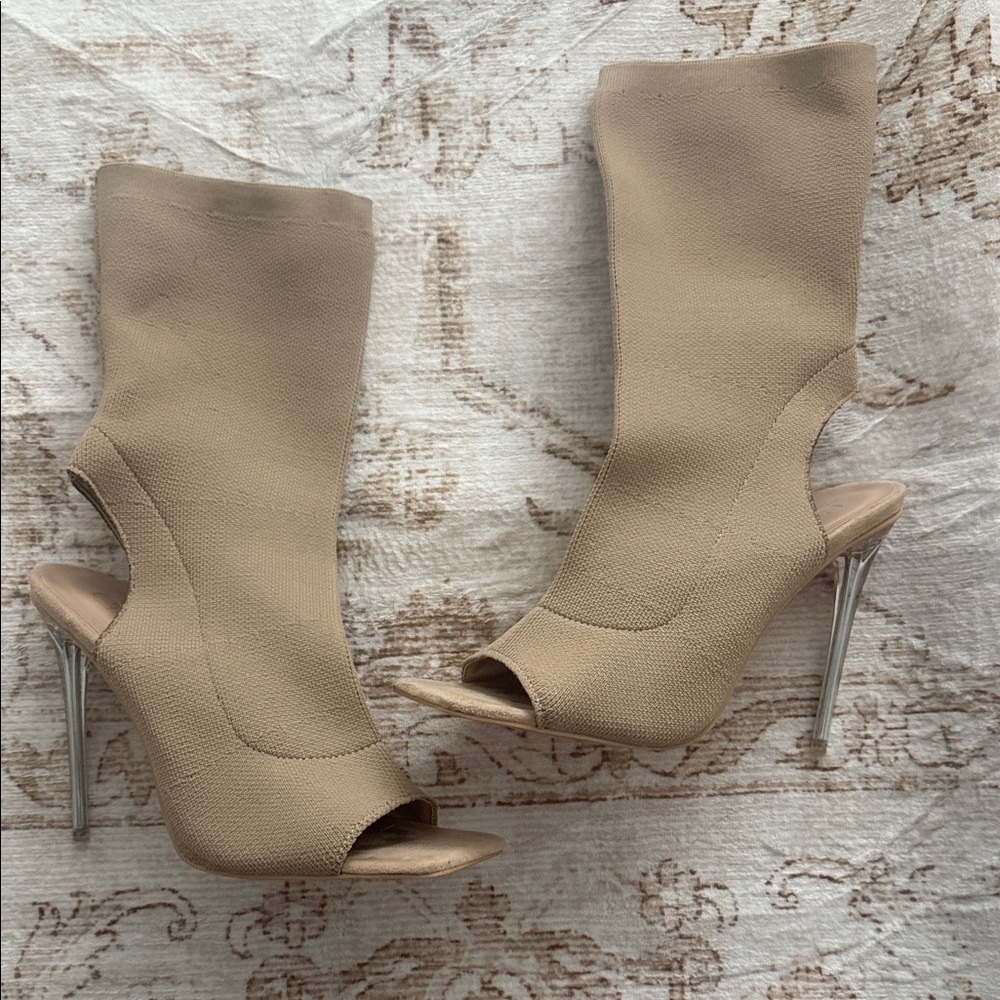 Elegant Tan Peep-Toe Heeled Boots
